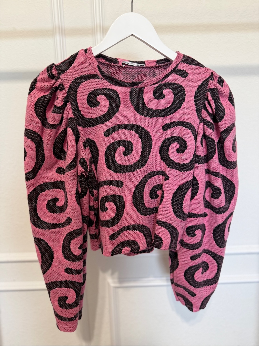 Zara Pink and Black Spiral Knit Pullover
